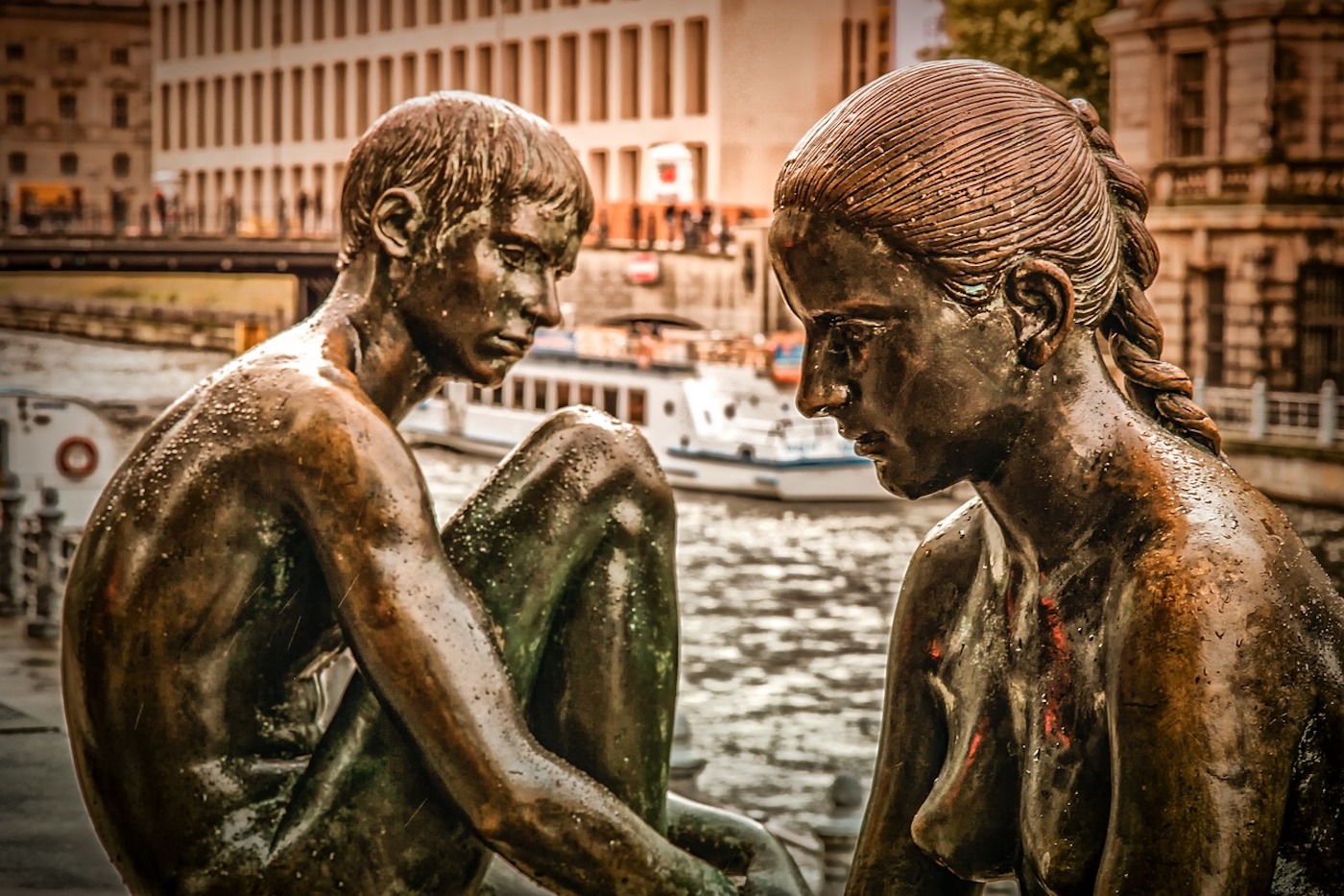 Deux scultures extérieur à Berlin